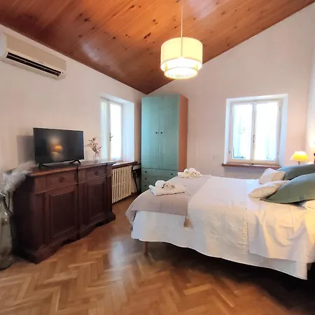 Napoleone A 10 Min Dal Mare Pesaro * Santa Marina (Marche)