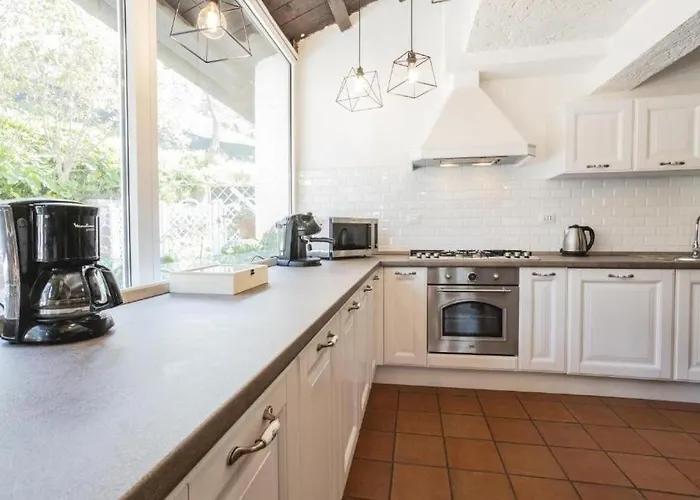 Napoleone A 10 Min Dal Mare Pesaro