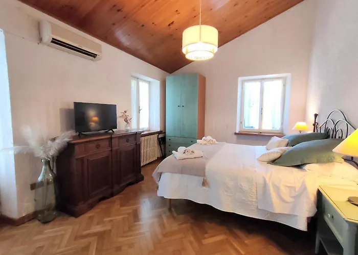 Napoleone A 10 Min Dal Mare Pesaro * Santa Marina (Marche)